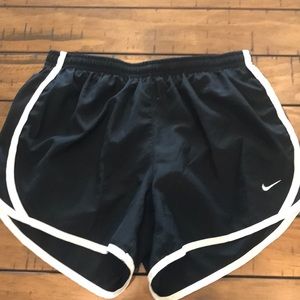 Nike women’s Running Shorts Size L